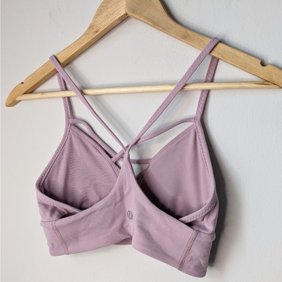 Lululemon expand your limits bra size 4 - Picture 3 of 3